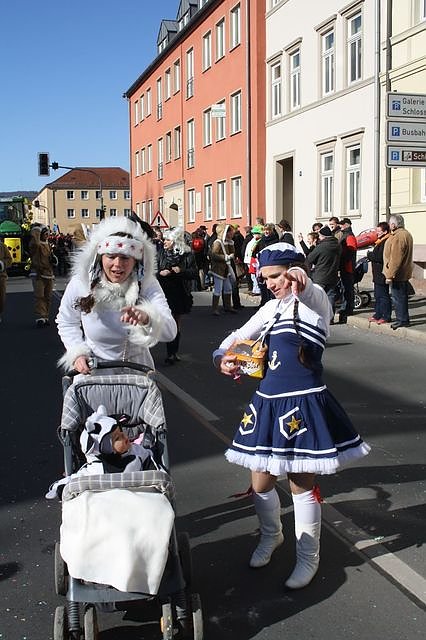 Rosenmontagsgesichter