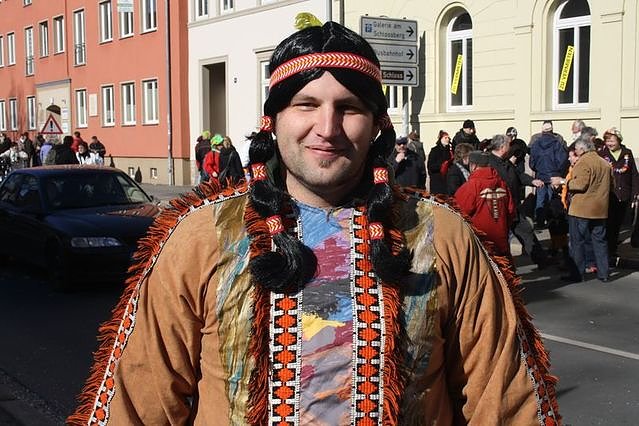 Rosenmontagsgesichter