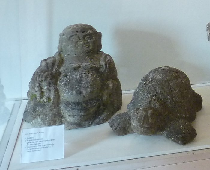 In Keramik und Stein