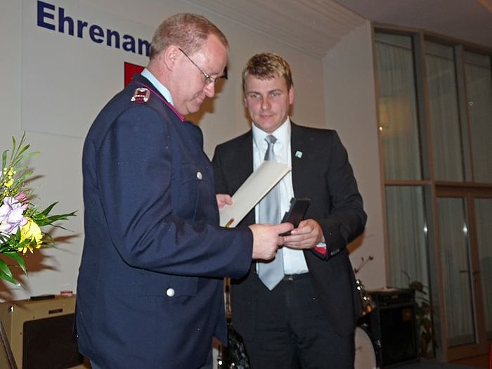 Ehrenarbeit gew&uuml;rdigt