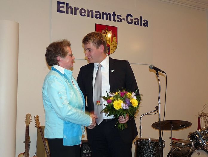 Ehrenarbeit gew&uuml;rdigt