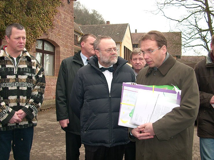 &Uuml;bergabe Unterschriftenliste (4)