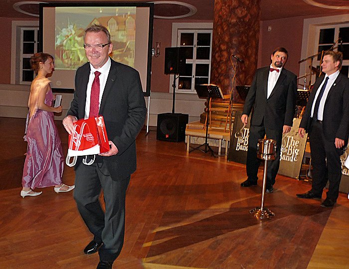 Bei Tombola abger&auml;umt?