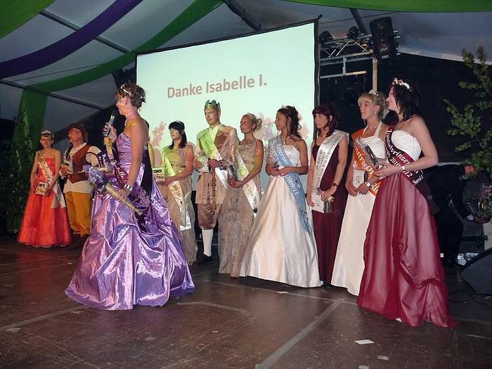 Fliederk&ouml;nigin 20011 gek&uuml;rt