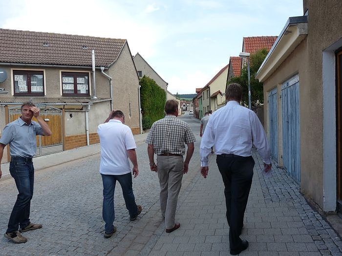 &Uuml;bergabe Tilledaer Stra&szlig;e