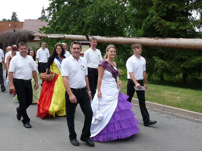 Laubk&ouml;nig gekr&ouml;nt