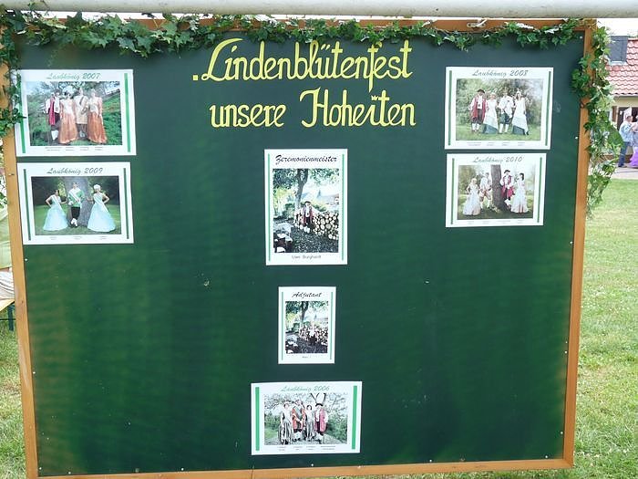 Laubk&ouml;nig gekr&ouml;nt