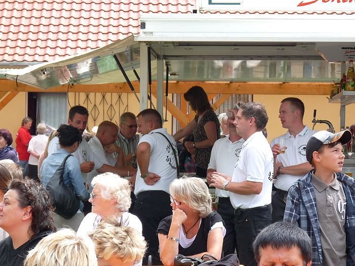 Laubk&ouml;nig gekr&ouml;nt