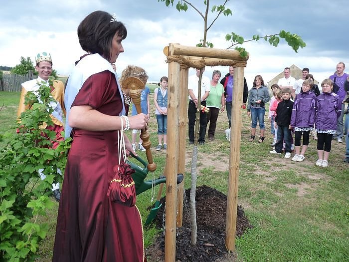 Laubk&ouml;nig gekr&ouml;nt