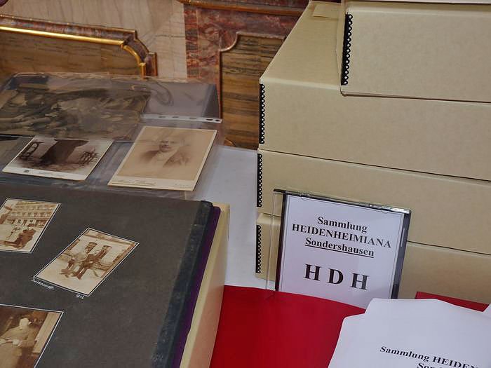 &Uuml;bergabe der Sammlung Heidenheimiana