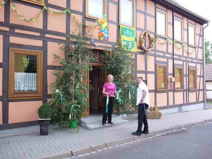 Ein Ort schm&uuml;ckt sich