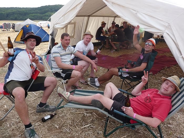 Erste Kirmesburschen angereist