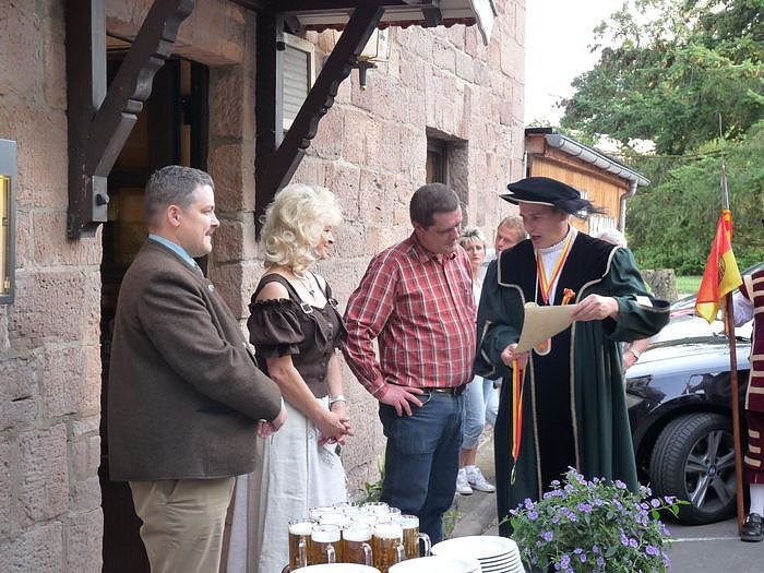 Umzug der Hausm&auml;nner