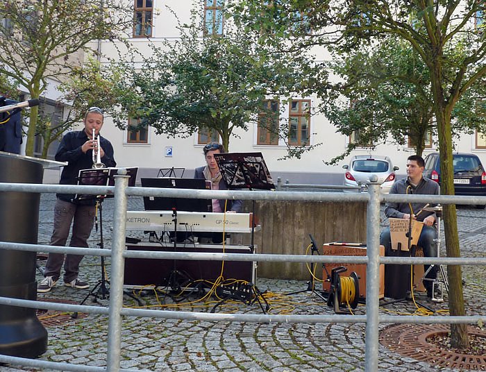 Kritisches zum Feiertag