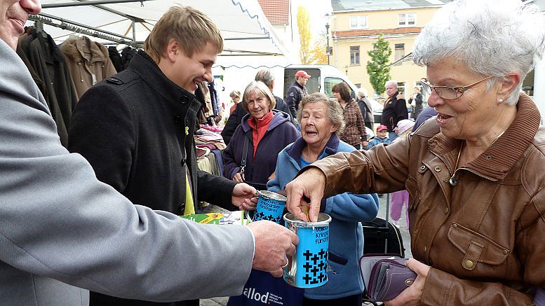 F&uuml;r die Kriegsgr&auml;berf&uuml;rsorge