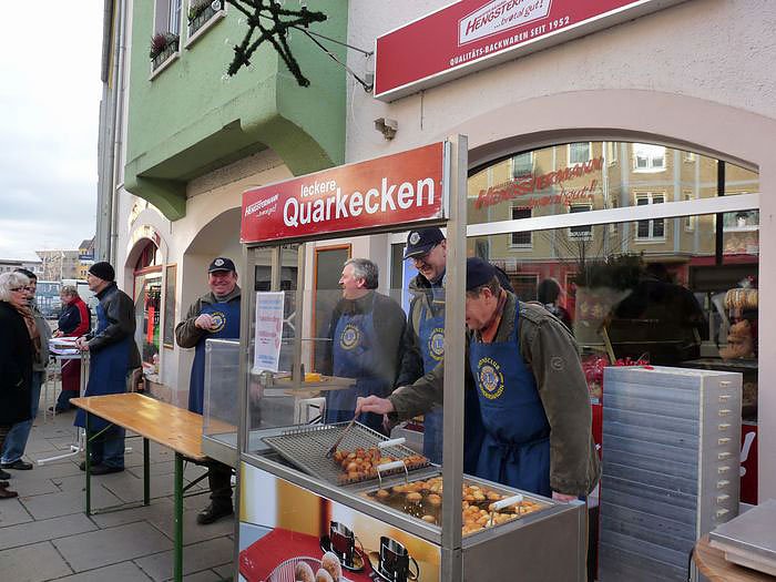 Adventsmarkt gestartet