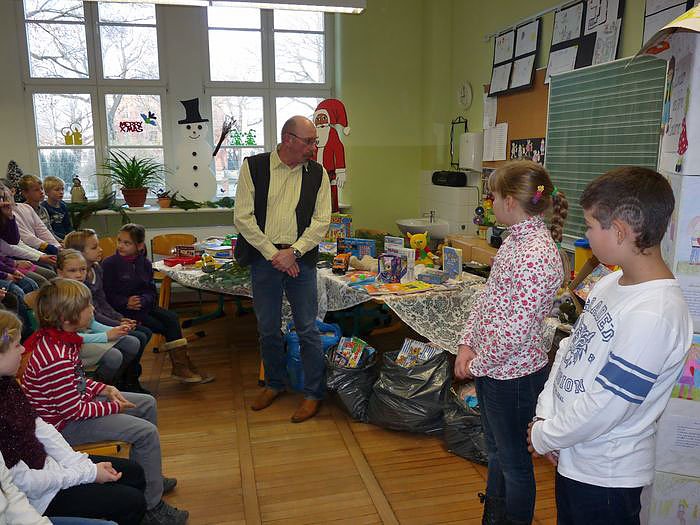 Kinder helfen Kindern