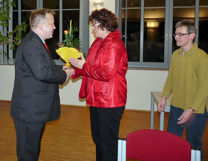 Erster Herausforderer steht