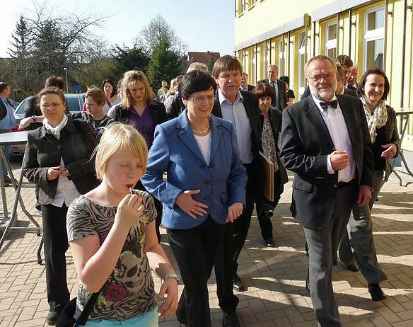 Regelschule &uuml;bergeben