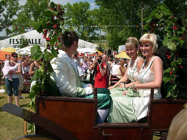 Kr&ouml;nung Laubk&ouml;nig Udersleben