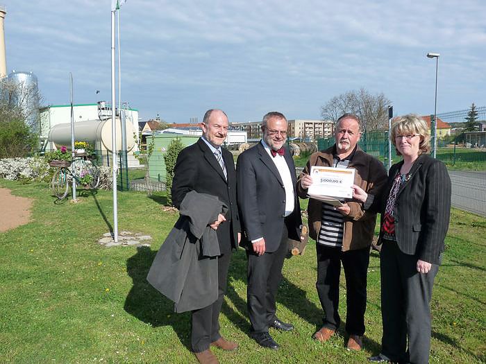 Geld f&uuml;r Mehrzweckgeb&auml;ude