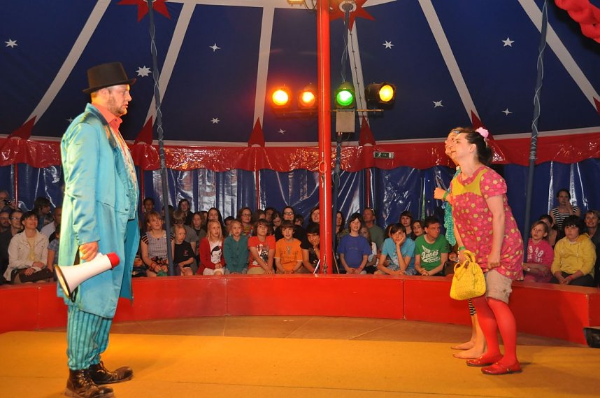 Quirliger Variet&eacute;abend zum Zirkusfestival