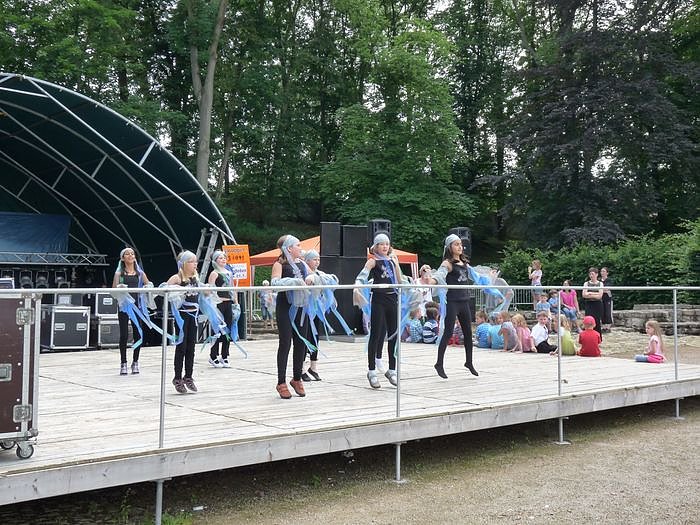 Mit Fest kam die Sonne