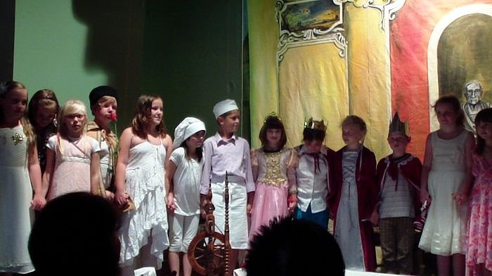 Dornr&ouml;schen im Liebhabertheater