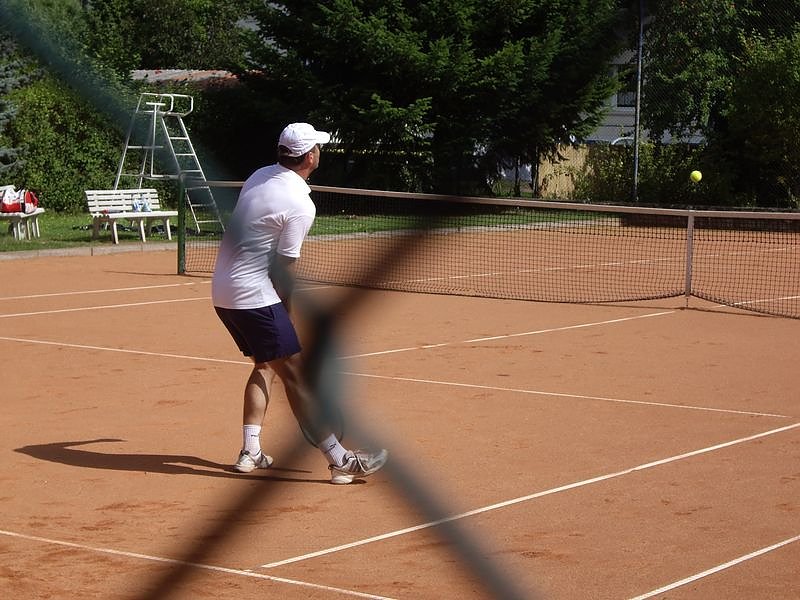 Titel souver&auml;n verteidigt