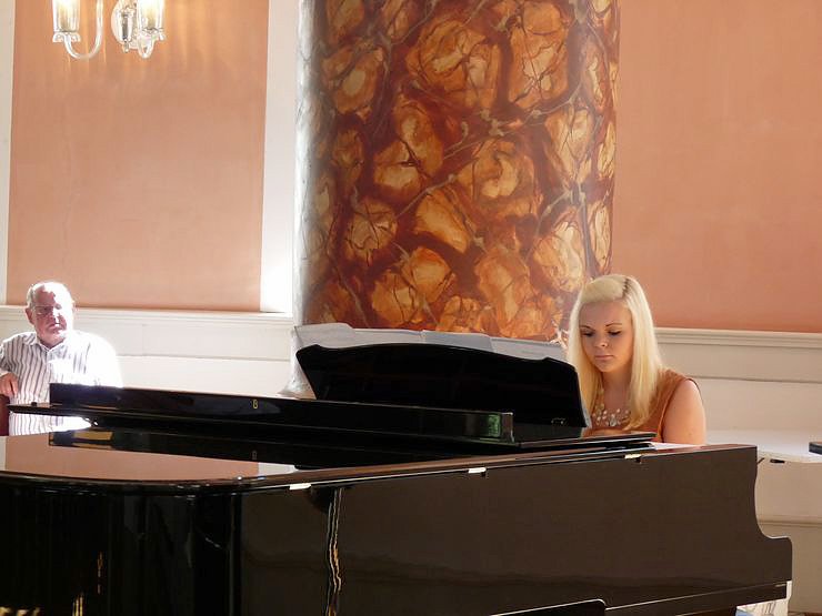 Vom Lehrvertrag freigesprochen