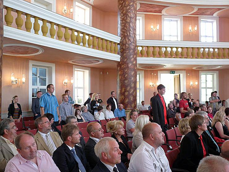 Vom Lehrvertrag freigesprochen