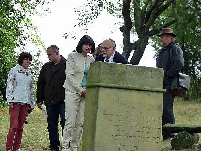 J&uuml;discher Friedhof saniert