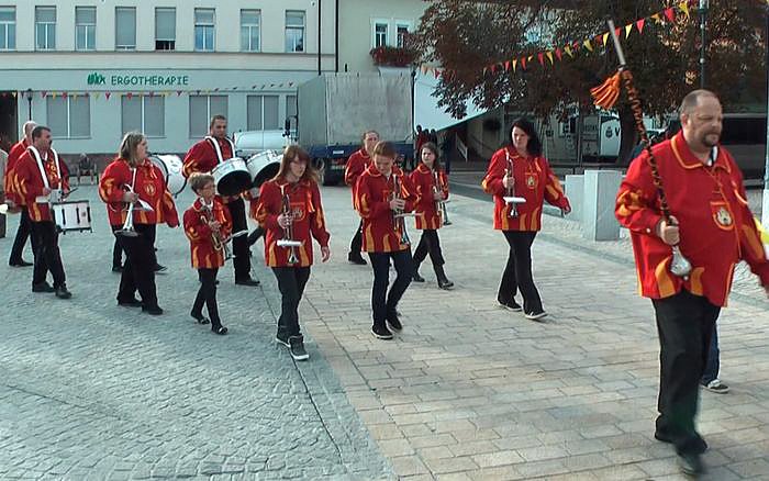 Jubil&auml;umsumzug durch Frankenhausen