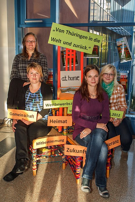 At home � Wir suchen Euch!