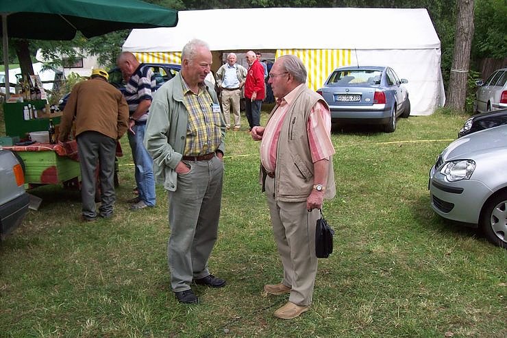 Die wichtigsten M&auml;nner des Ortsverbandes Nordhausen: Rechts der Gr&uuml;nder (1958) Gregor Hille, links d