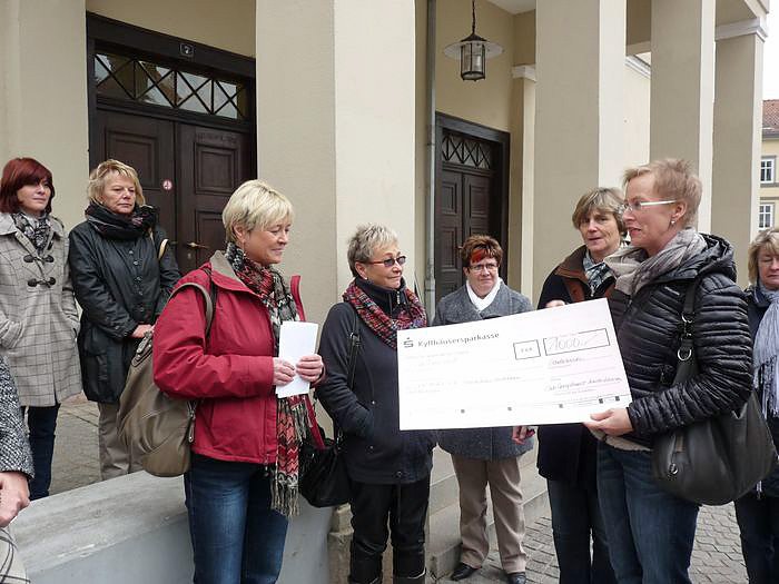 Spende &uuml;bergeben