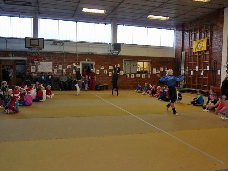 14. Weihnachtsturnen