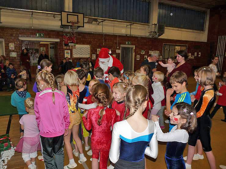 14. Weihnachtsturnen