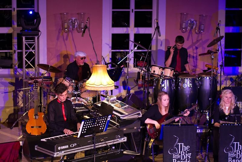 Weihnachtskonzert mit Bigband...