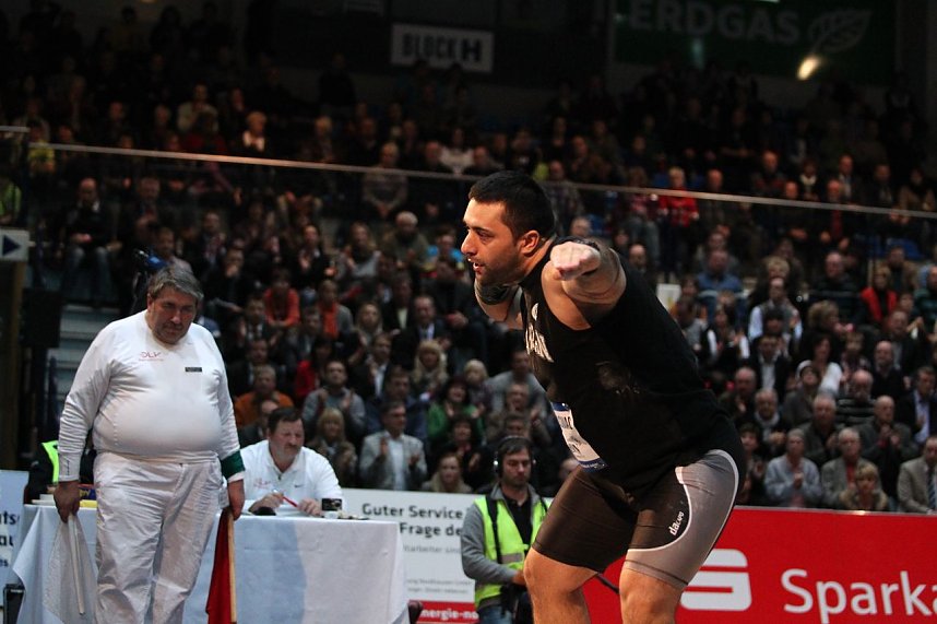 M&auml;nner beim Indoor