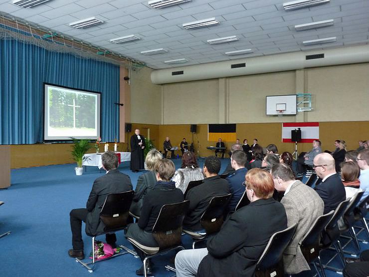 Ins Amt eingef&uuml;hrt