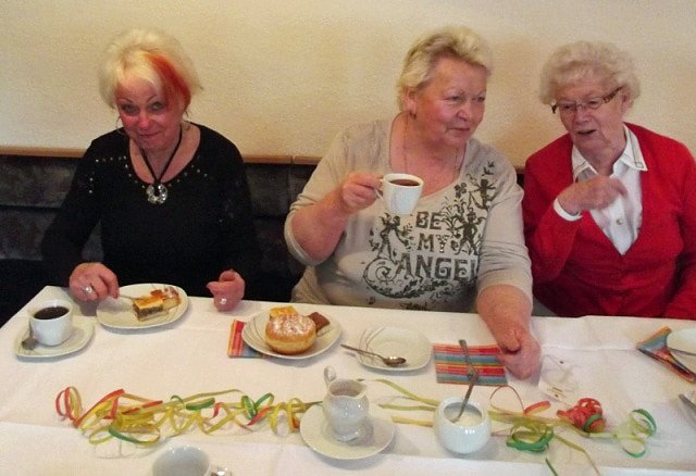 Kr&auml;ppel, Show und gute Laune