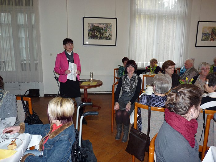 "Noch oberhalb der G&uuml;rtellinie"