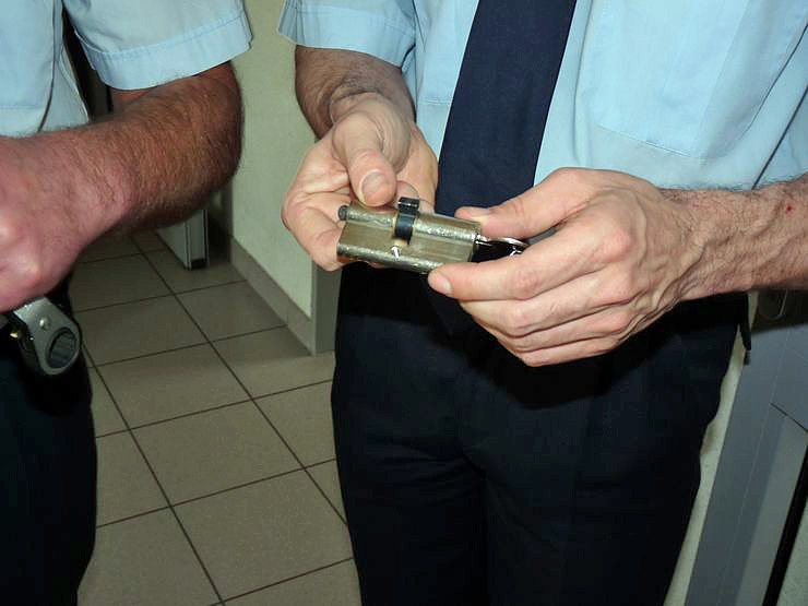 Zum besseren T&uuml;ren &ouml;ffnen