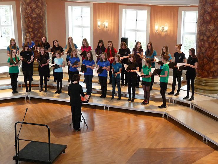 Beeindruckender "Dreiklang"