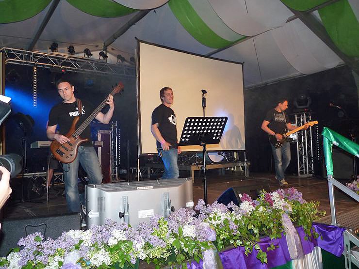 Wahl der Fliederk&ouml;nigin