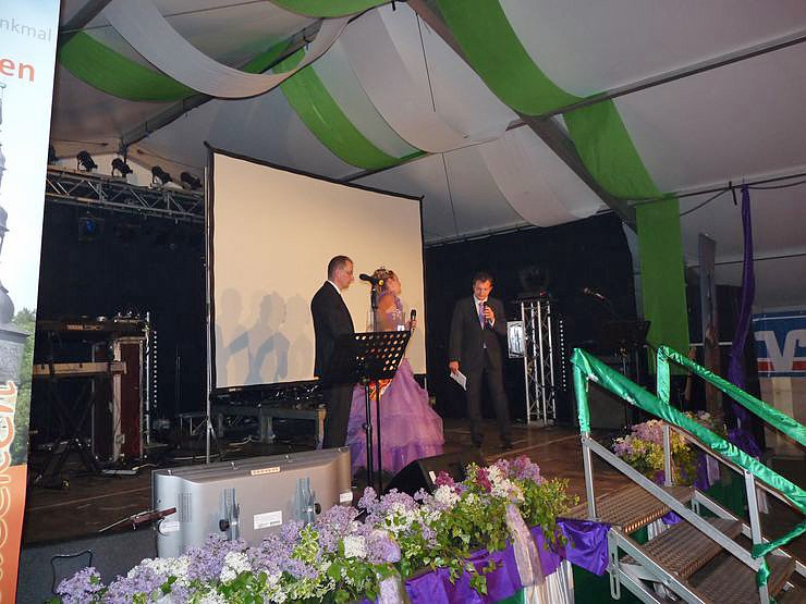 Wahl der Fliederk&ouml;nigin