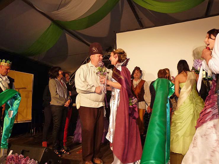 Wahl der Fliederk&ouml;nigin