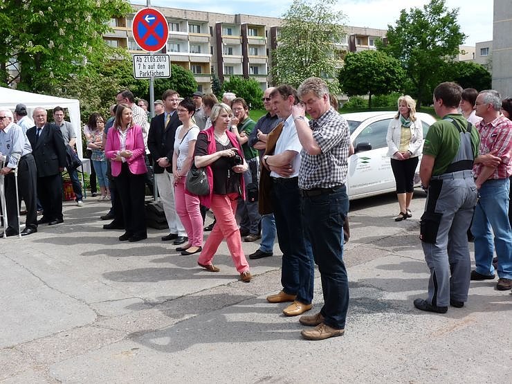 Spatenstich vollzogen