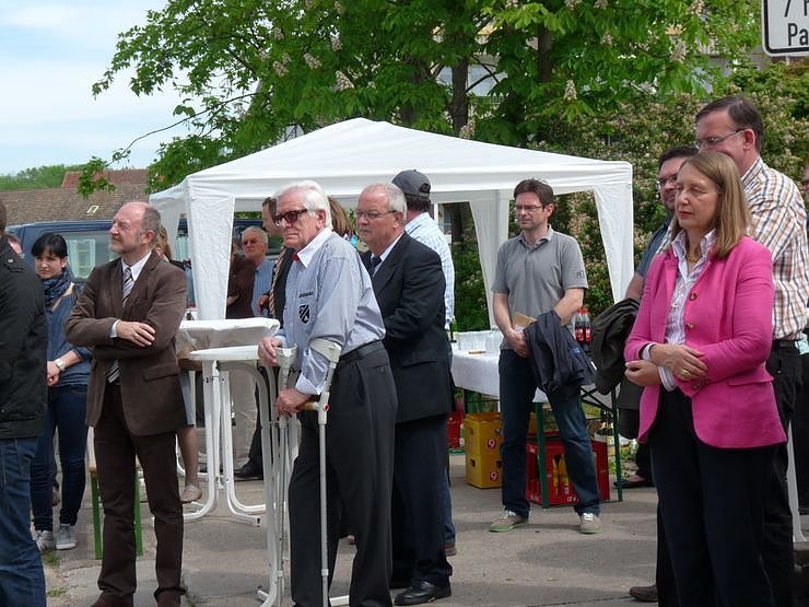 Spatenstich vollzogen